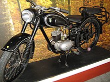 DKW RT 125 — легкий мотоцикл класичного періоду.