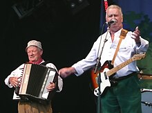 Budd (right) performing with The Wurzels in 2011