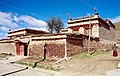 Tibetan house in Litang/ 藏族房子在理塘縣 / 藏族房子在理塘县 / Casa tibetana en Litang