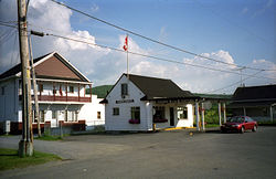 Customs station between Estcourt Station and Pohénégamook