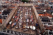 Place des Héros an einem Markttag