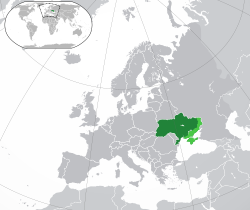 Украйна (в тъмнозелено) и анексираните територии от Русия (в светлозелено)[2]