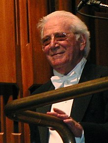 Goldsmith conducts the London Symphony Orchestra, 2003