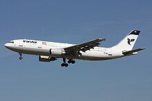 Iran Air Airbus A300B4-605R EP-IBD (23416357051).jpg