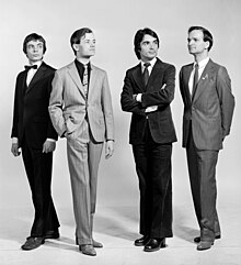 Kraftwerk 1975.jpg