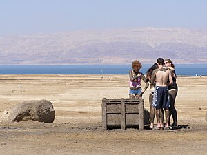 Turisté v Ejn Gedi, Izrael