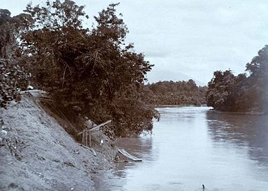 The Ciberang and Ciujung rivers coming together at Rangkasbitung