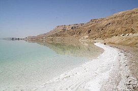 Rivage salé près d’Ein Gedi.