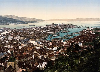 English: A panoramic view of Bergen from between 1890 and 1905.