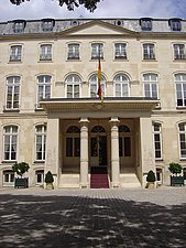 Egyptian inspiration/Egyptian Revival: Portico of the Hôtel Beauharnais, Paris, L.E.N. Bataille, c. 1804[34]