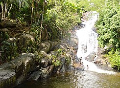 Port Launay waterfall 1.jpg