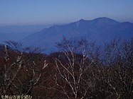 身延山地の大光山から望む毛無山