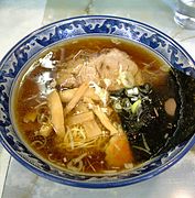 Tokio uslubidagi ramen