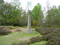 Cruz maior de pedra high cross de tipo celta en Gibbet Hill, Hindhead, Surrey, Inglaterra.