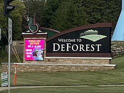 DeForest Welcome Sign