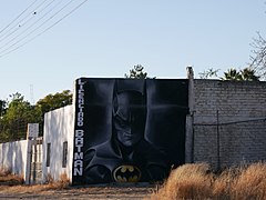 Cartel del Licenciado Batman en la Av. Adolfo Ruiz Cortines 01.jpg