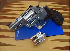 .44 Magnum S&W Model 629-6 Deluxe Talo Edition.