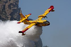 Canadair CL-415