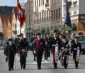 Markens bataljon and Mathismarkens bataljon marching at Bryggen