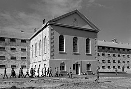 Fremantle Prison inmates and main front Iwel jpeg convert