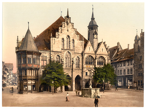 Un fotocrom de l'ajuntament de Hildesheim de la dècada de 1890,en què es van utilitzar menys planxes de color.