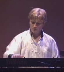 Khoroshev on stage with Yes in 1999