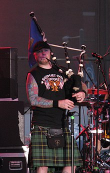 Josh "Scruffy" Wallace performing at the 2008 School of Rock Festival