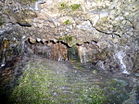 Tropfsteinsäule „Gurgel des Teufels“ innerhalb der Höhle