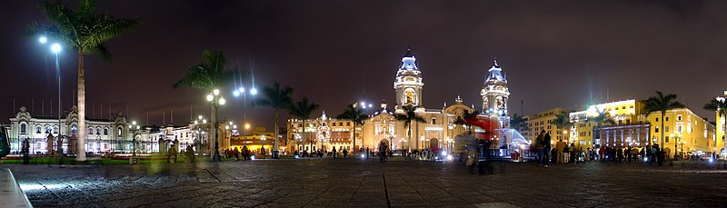 Panoramatická fotografia - Plaza Mayor Lima, Peru
