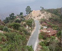 Panamericana v Cordillera de los Andes, južni Ekvador, blizu Catacocha, 2500 m nadmorske višine.