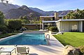 Kaufmann Desert House (1946) door Richard Neutra is een voorbeeld van California modern