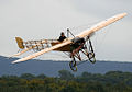 Der Franzose Blériot überquert mit seiner Blériot XI als erster den Ärmelkanal im Flugzeug. (ab 24. Juli 2011)