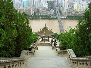 從白塔山公園睇黃河、中山橋