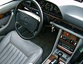 Vier-Speichen-Lenkrad mit Airbag eines Mercedes W126, etwa 1985