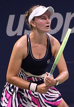 Barbora Krejčíková, simplu feminin