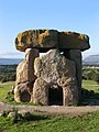 Dolmen de Sa Coveccada, en Mores, Cerdeña.