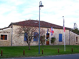 The town hall in Cazalis