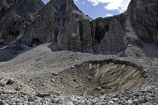 Rock glacier above Lech dl Dragon