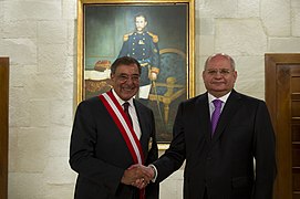 Leon Panetta y Pedro Cateriano.jpg