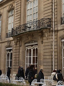 Vestige de l'ancien hôtel de Noailles.