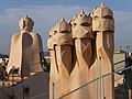 Souches et Mitres, Casa Milà, Antoni Gaudí (Barcelone, 1910)