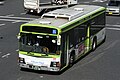 屋根の塗装が白色へ変更された車両 (5243)