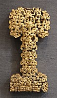 Gold sword hilt, Eastern Zhou, 6-5th century BC – British Museum