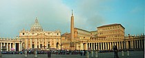 Piazza San Pietro e il colonnato del Bernini