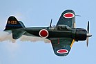 Die Mitsubishi A6M Zero (jap. 零式艦上戦闘機 rei-shiki kanjō sentōki „Typ Null trägergestütztes Jagdflugzeug“) von Mitsubishi Aircraft Company (Erstflug 1939) war im Pazifikkrieg von 1940 bis 1942 den damaligen amerikanischen Flugzeugen überlegen. KW 08 (ab 16. Februar 2014)