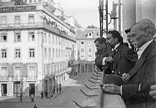 José Relvas, standing amongst others, is speaking, proclaiming the Republic from a stone balcony