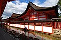 宫岛的严岛神社，位于广岛县廿日市市，1168年修建