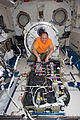 Fincke performs CDRA maintenance work in the Kibo laboratory