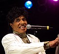 9 mai: Little Richard, cântăreț, compozitor și muzician american, unul dintre primii muzicieni rock and roll