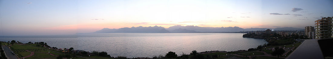 Antalya Körfəzinin panoraması